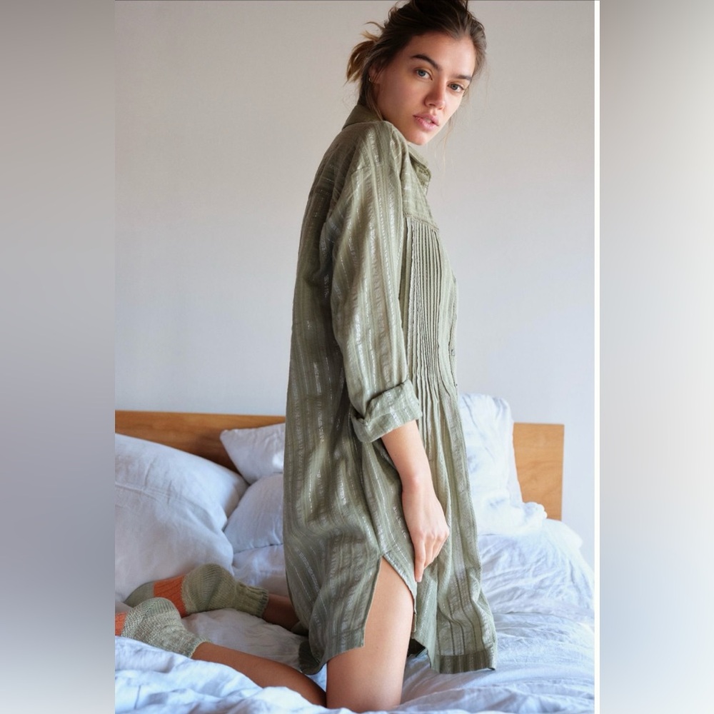 ANTHROPOLOGIE Weekender Shirtdress - Picture 2 of 12